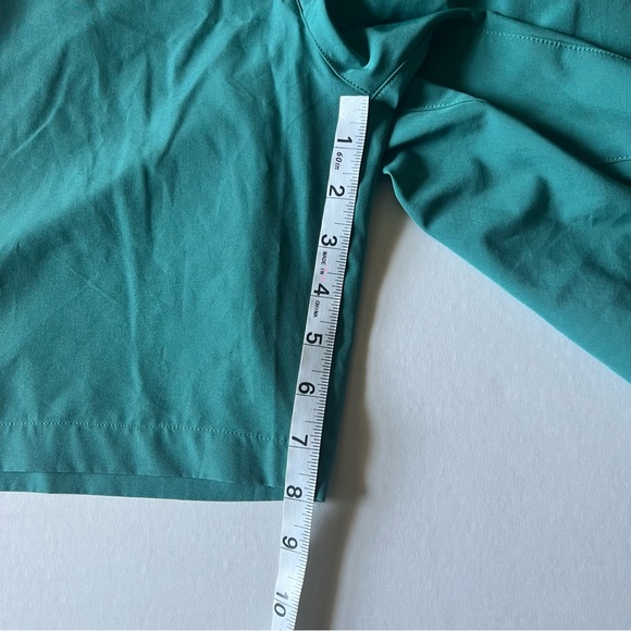 Fabletics men’s shorts size large 34/37 Dri fit moisture wicking green - Picture 7 of 8